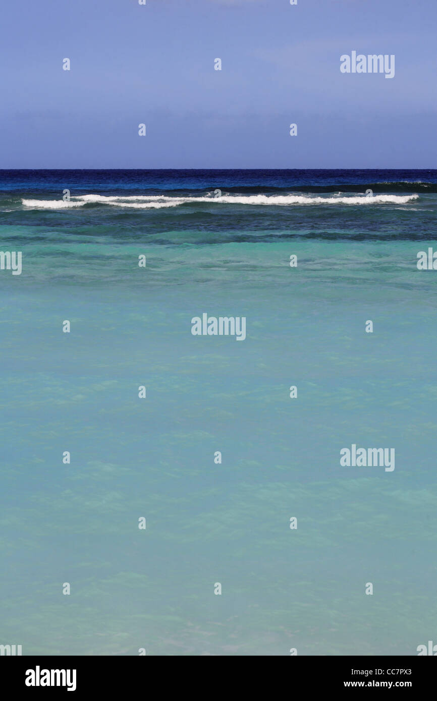 Turquoise sea hi-res stock photography and images - Alamy