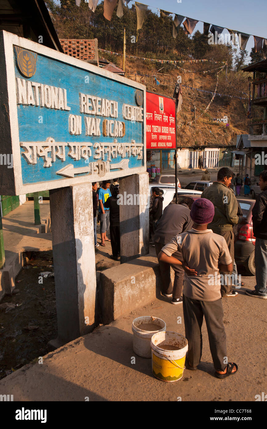 India, Arunachal Pradesh, Dirang bazaar, early morning drivers waiting at taxi stand outside police station Stock Photo