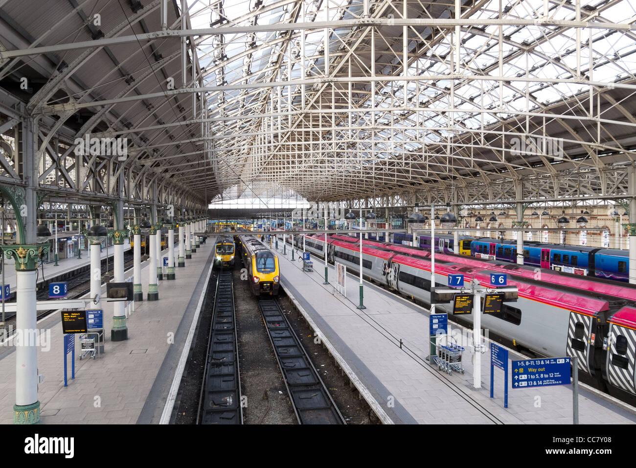 The interior of  Manchester Piccadilly Railway Station, UK, with Platforms and trains Stock Photo