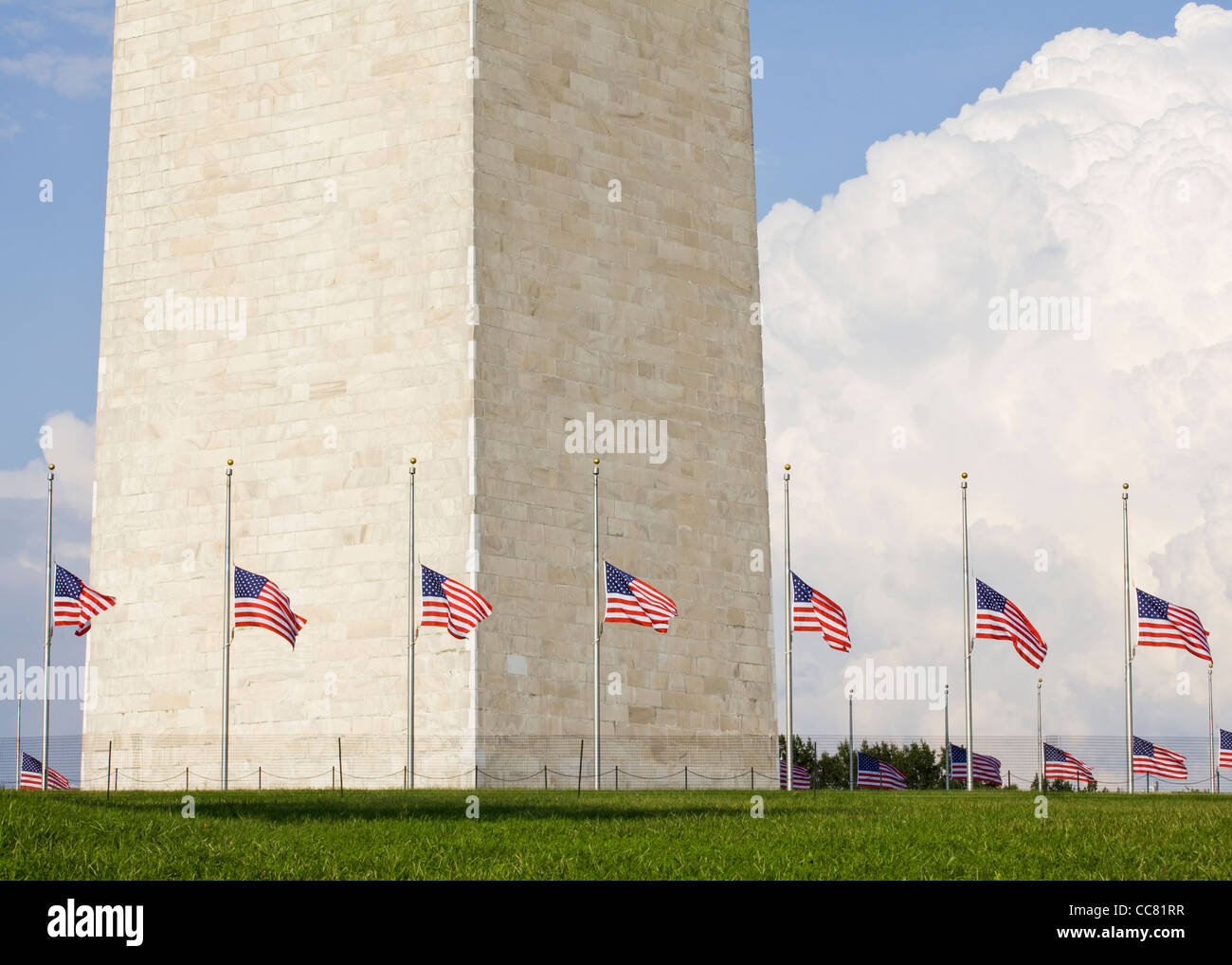 Us flag half staff hires stock photography and images Alamy
