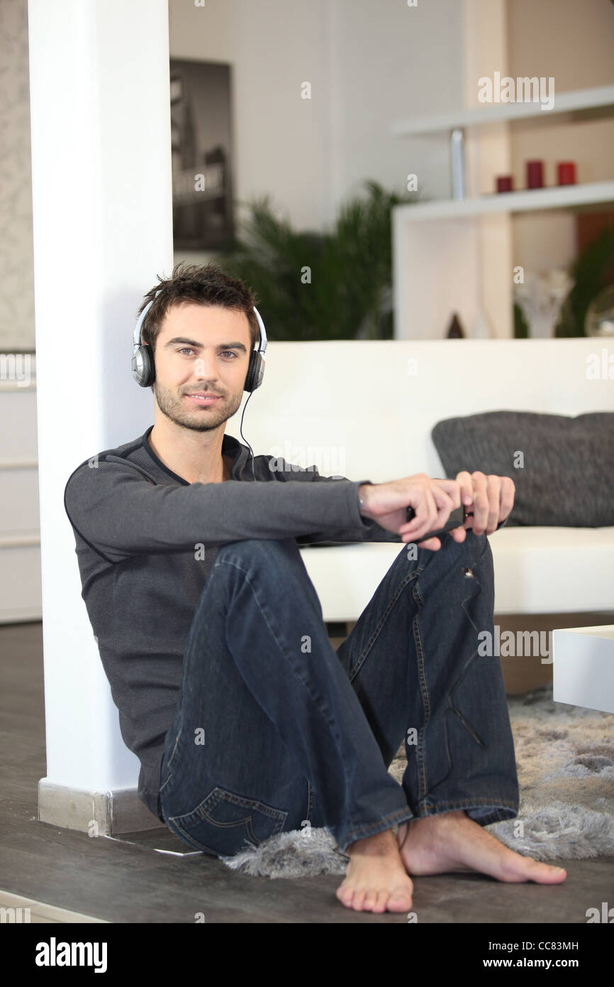 Hi fi listening room hi-res stock photography and images - Alamy