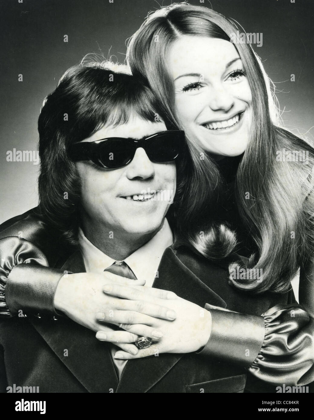 PETERS AND LEE Promotional photo of UK folk/rock duo about 1973 with