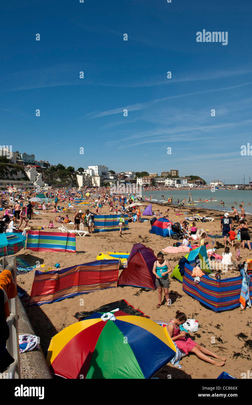 Crowded Viking Bay beach. Broadstairs, Kent. England. UK Stock Photo