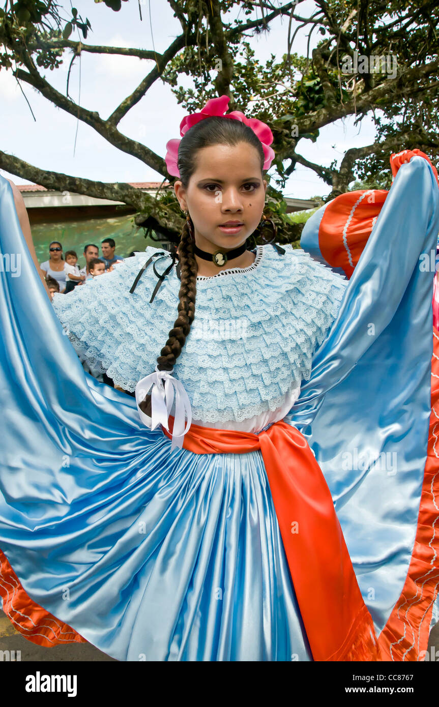 Costa Rican Clothing Style
