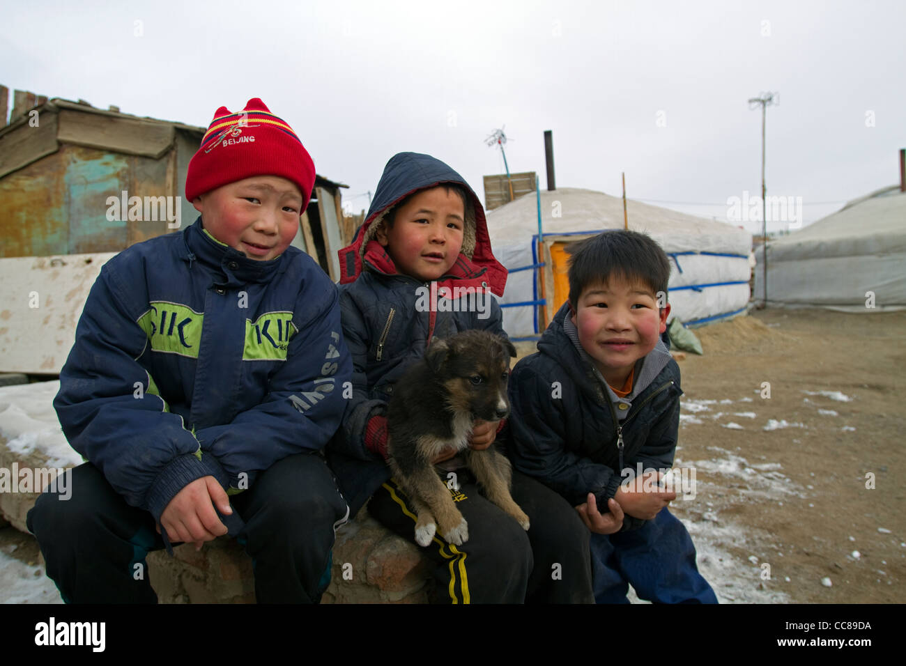 Children in front of yurt Darhan Mongolia Stock Photo - Alamy