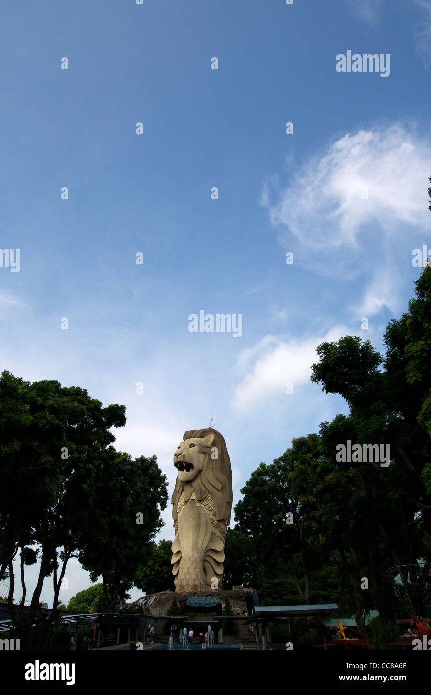 Sentosa island aquarium hi-res stock photography and images - Alamy