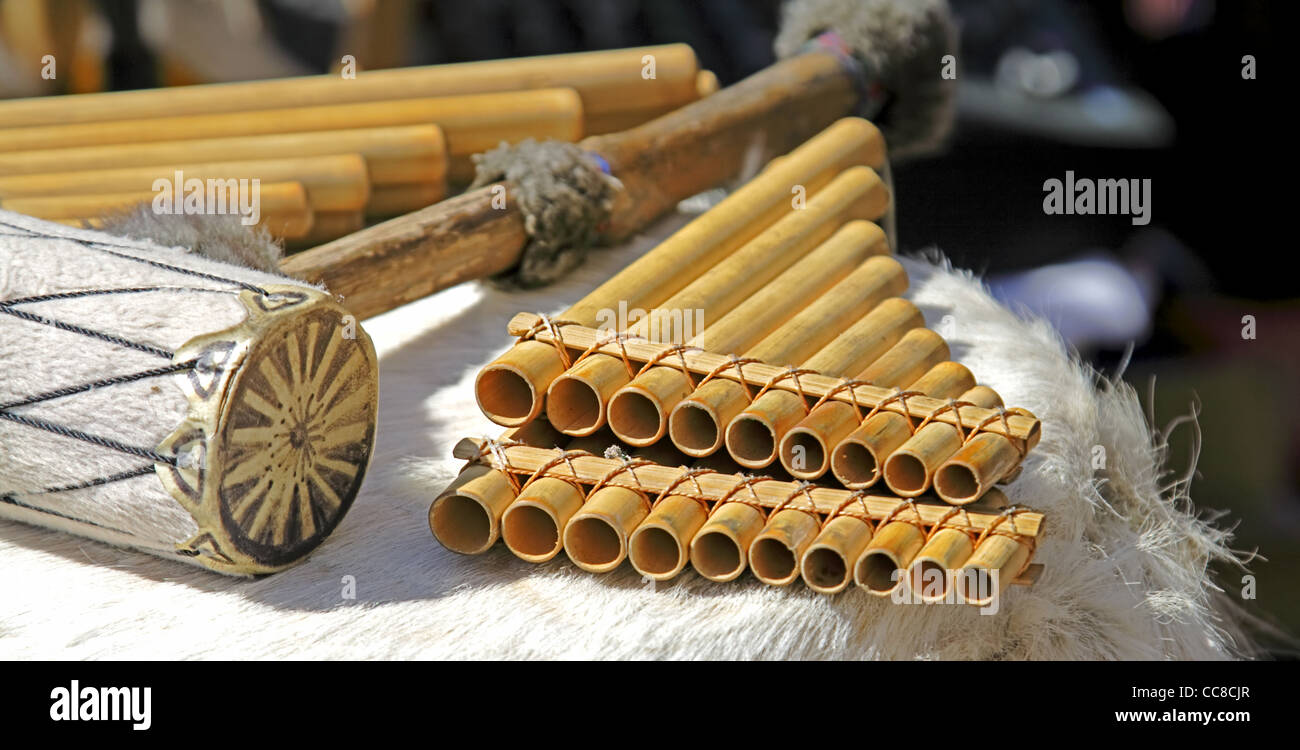 siku bamboo flute peruvian musical instruments