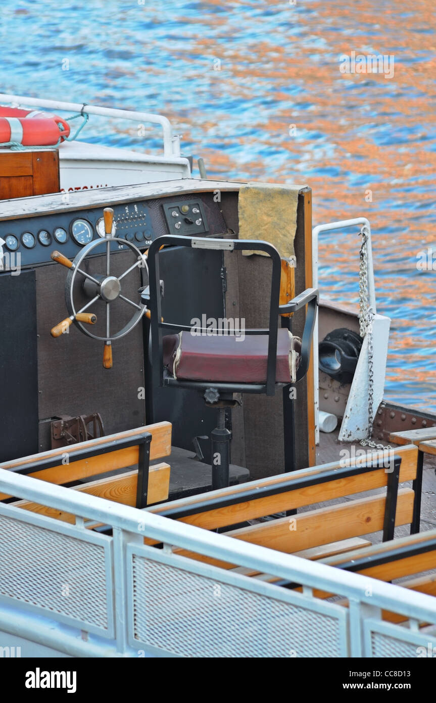 Boat cockpit hires stock photography and images Alamy