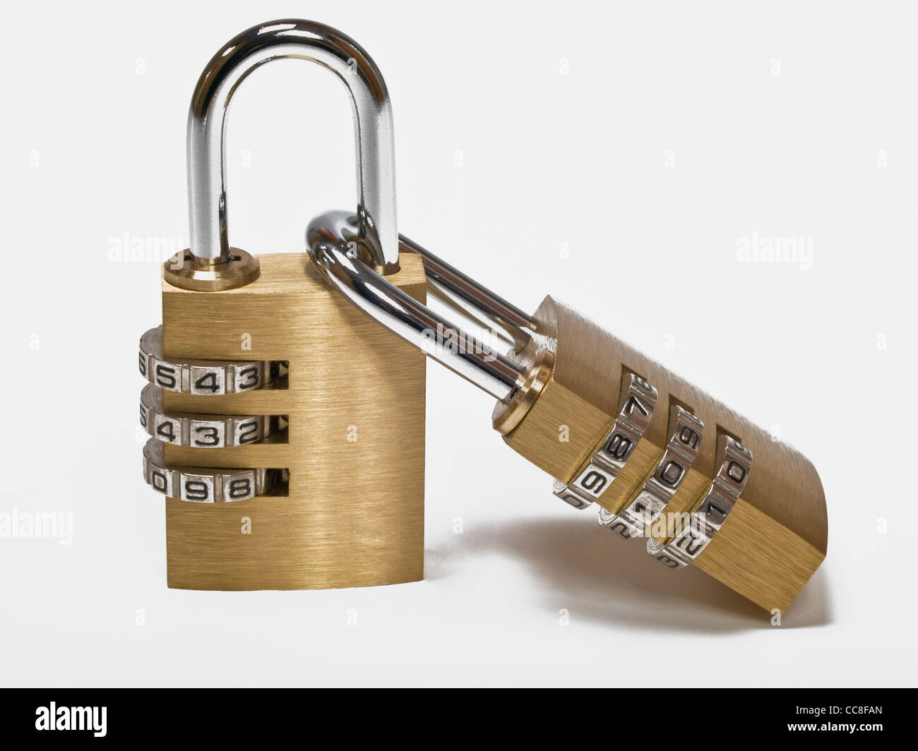 zwei Zahlenschlösser, gegenseitig verschlossen | two combination locks, closed together Stock Photo