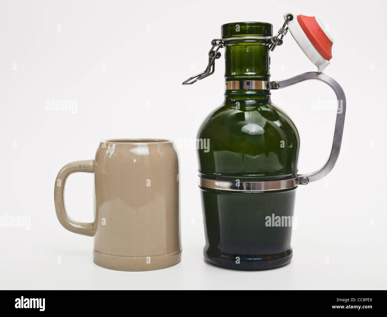 ein Biersyphon und ein Bierkrug | a Beer siphon and a beer mug Stock Photo