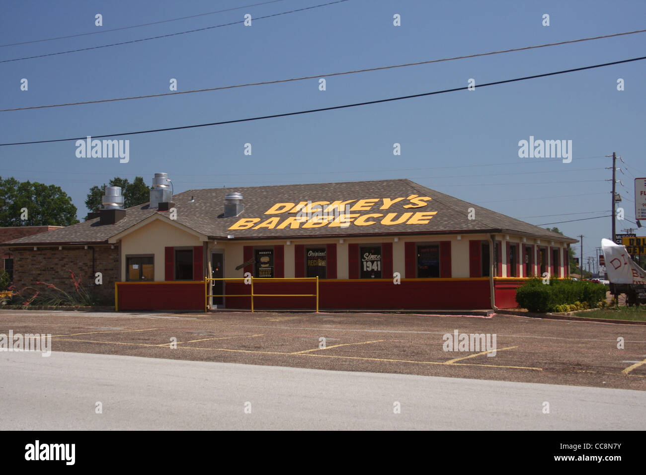 Abandoned Dickey's Barbecue - Longview, TX - June 2011 Stock Photo