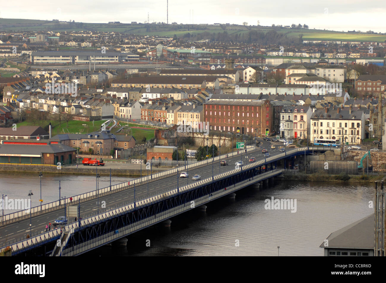 Craigavon bridge derry londonderry northern hi-res stock photography ...