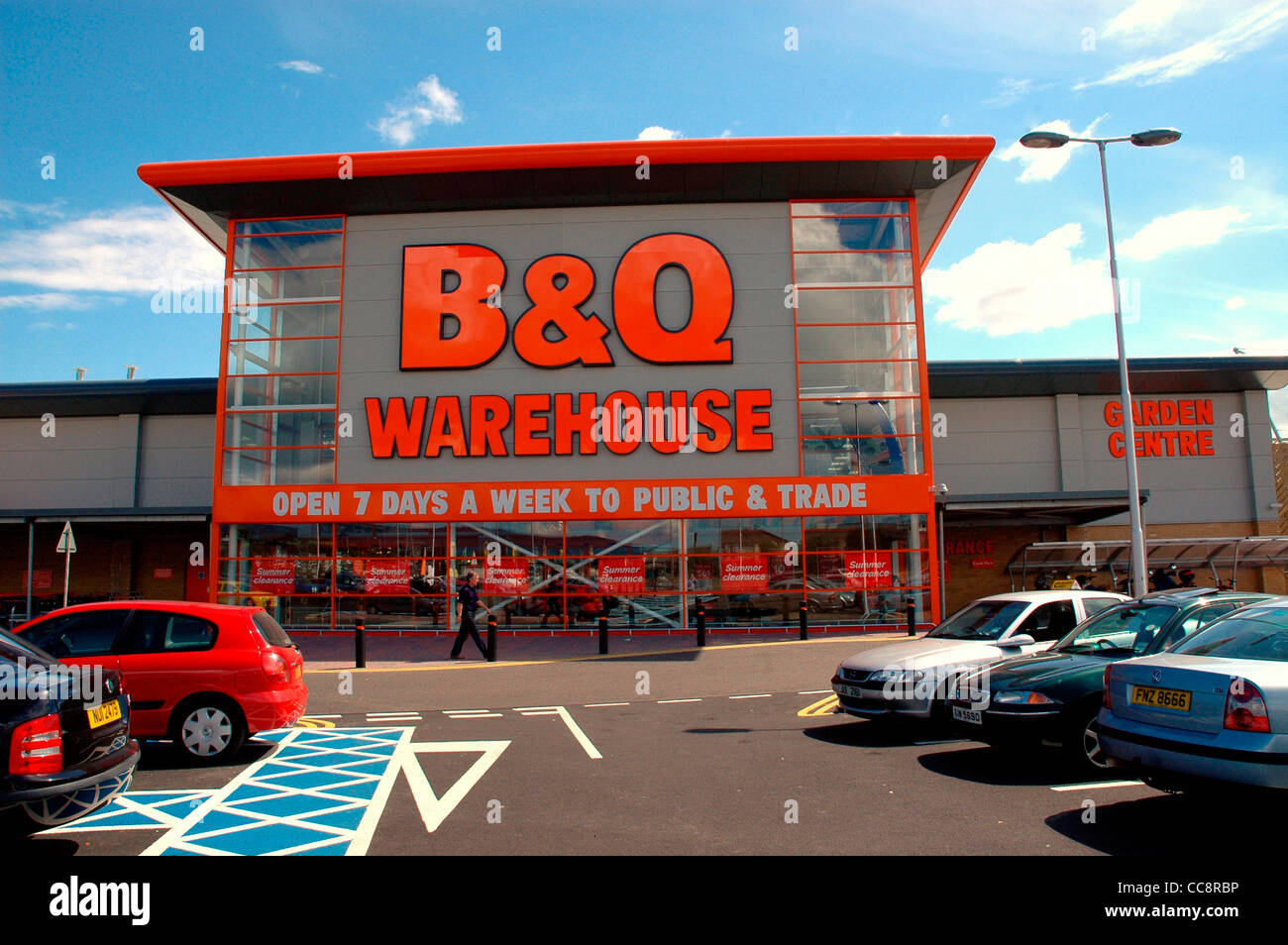 B And Q Warehouse Hi res Stock Photography And Images Alamy b-and-q-warehouse-hi-res-stock-photography-and-images-alamy