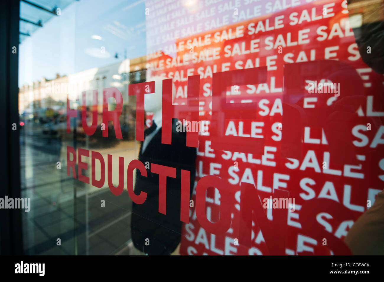 Uniqlo window display hi-res stock photography and images - Alamy