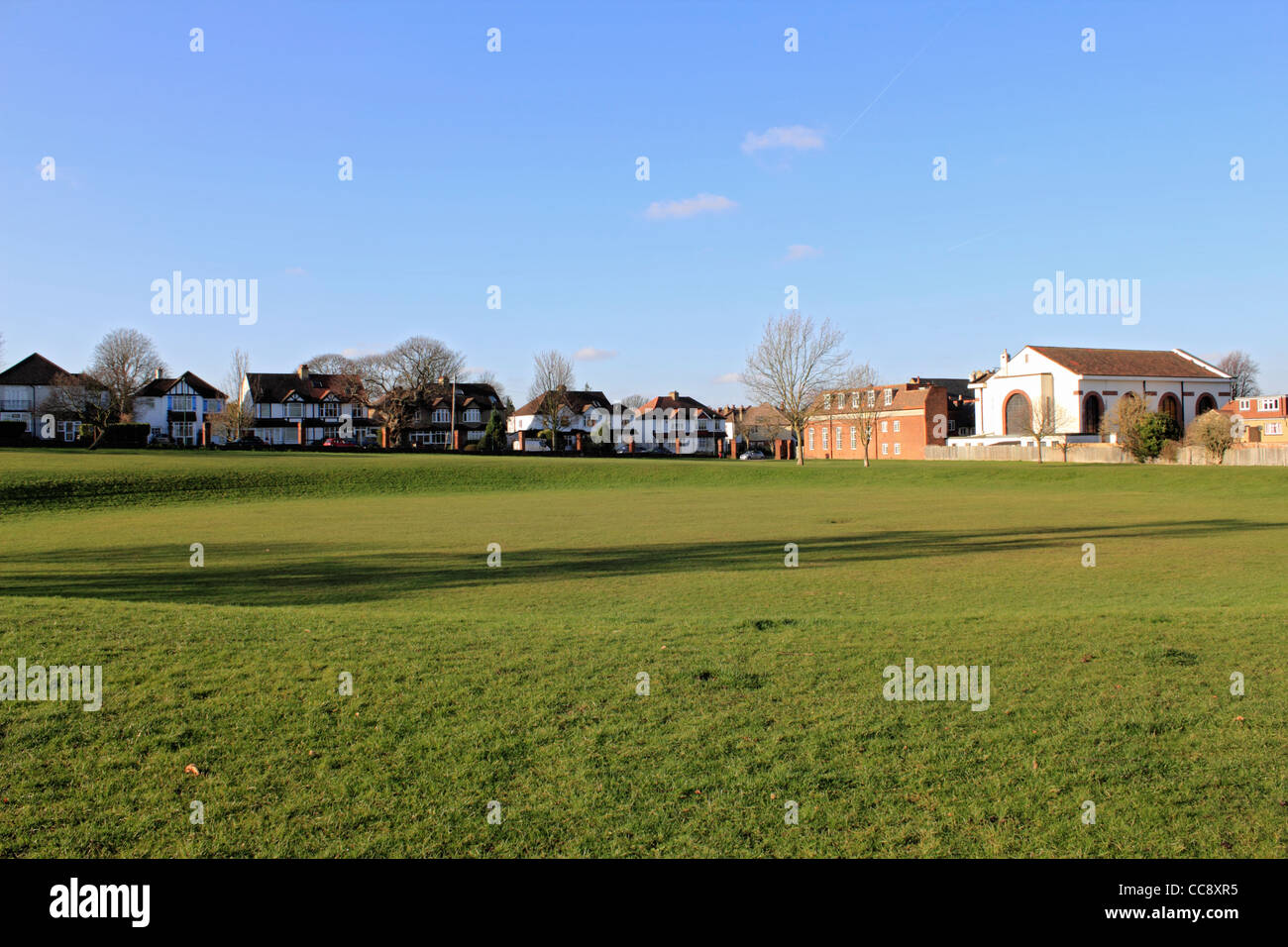 carshalton-park-in-the-london-borough-of-sutton-england-uk-stock-photo