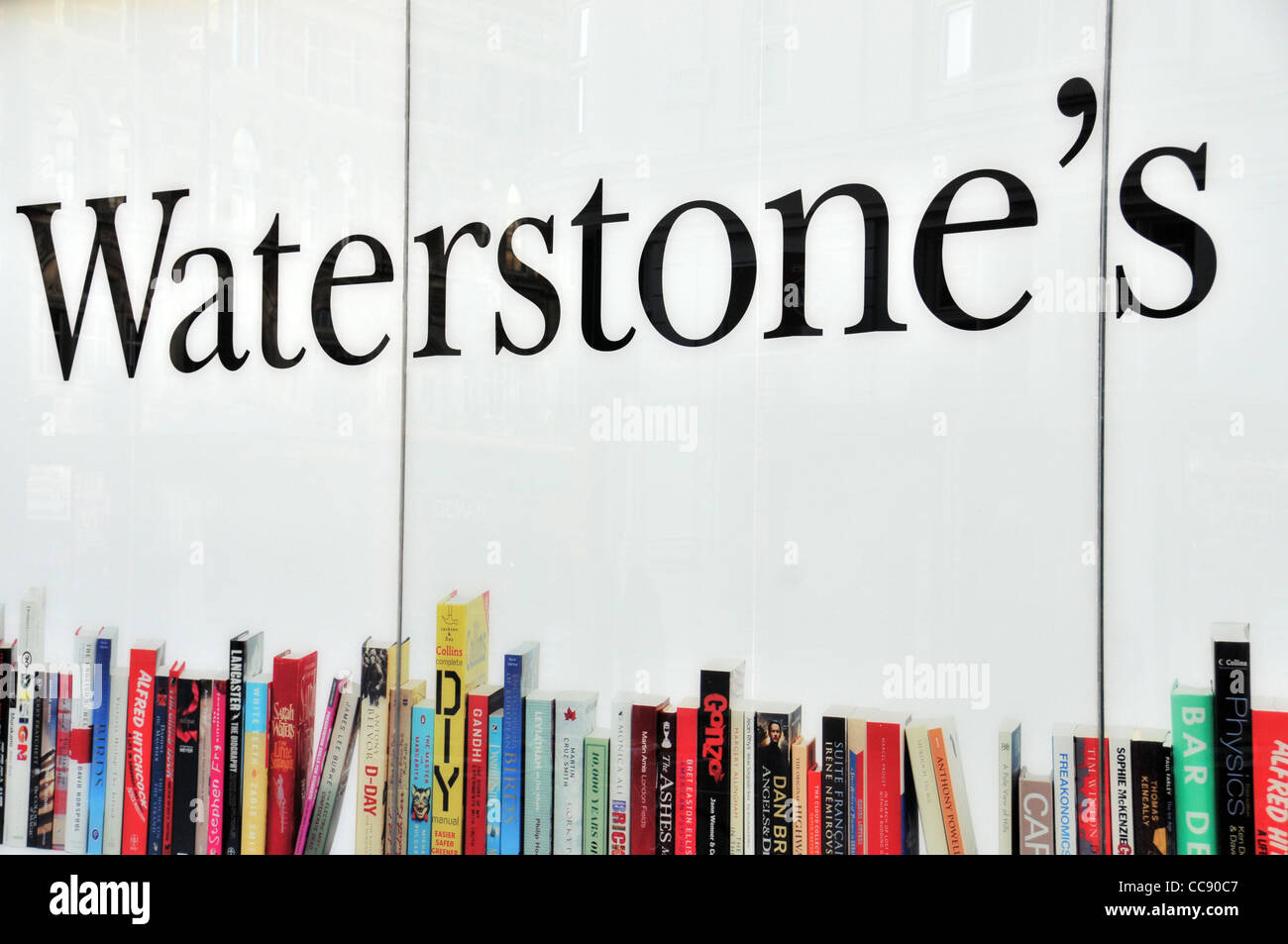 Waterstone's books apostrophe Waterstones Stock Photo Alamy