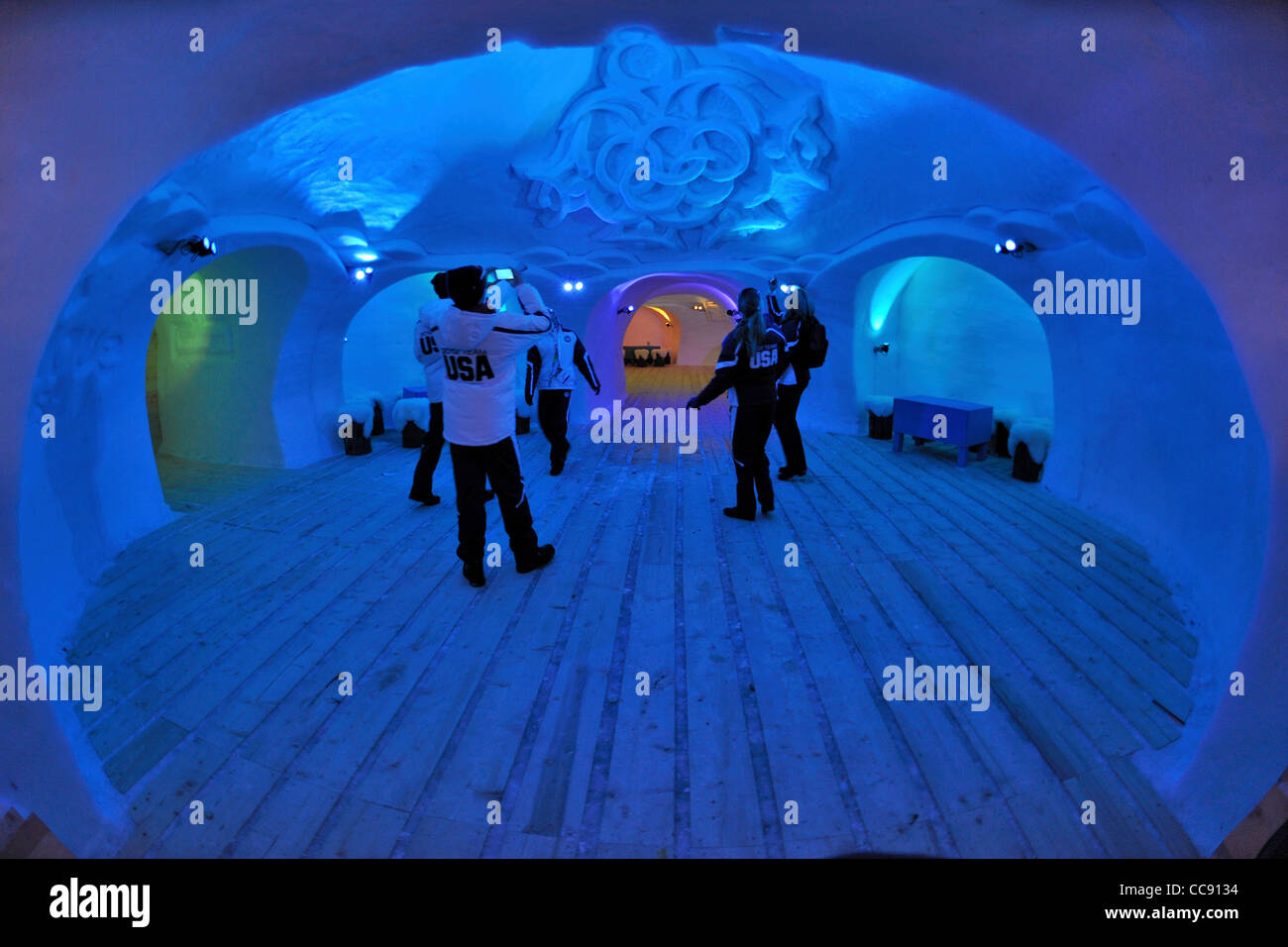 Igloo Bar High Resolution Stock Photography And Images Alamy Igloo Bar High Resolution Stock Photography And Images Alamy
