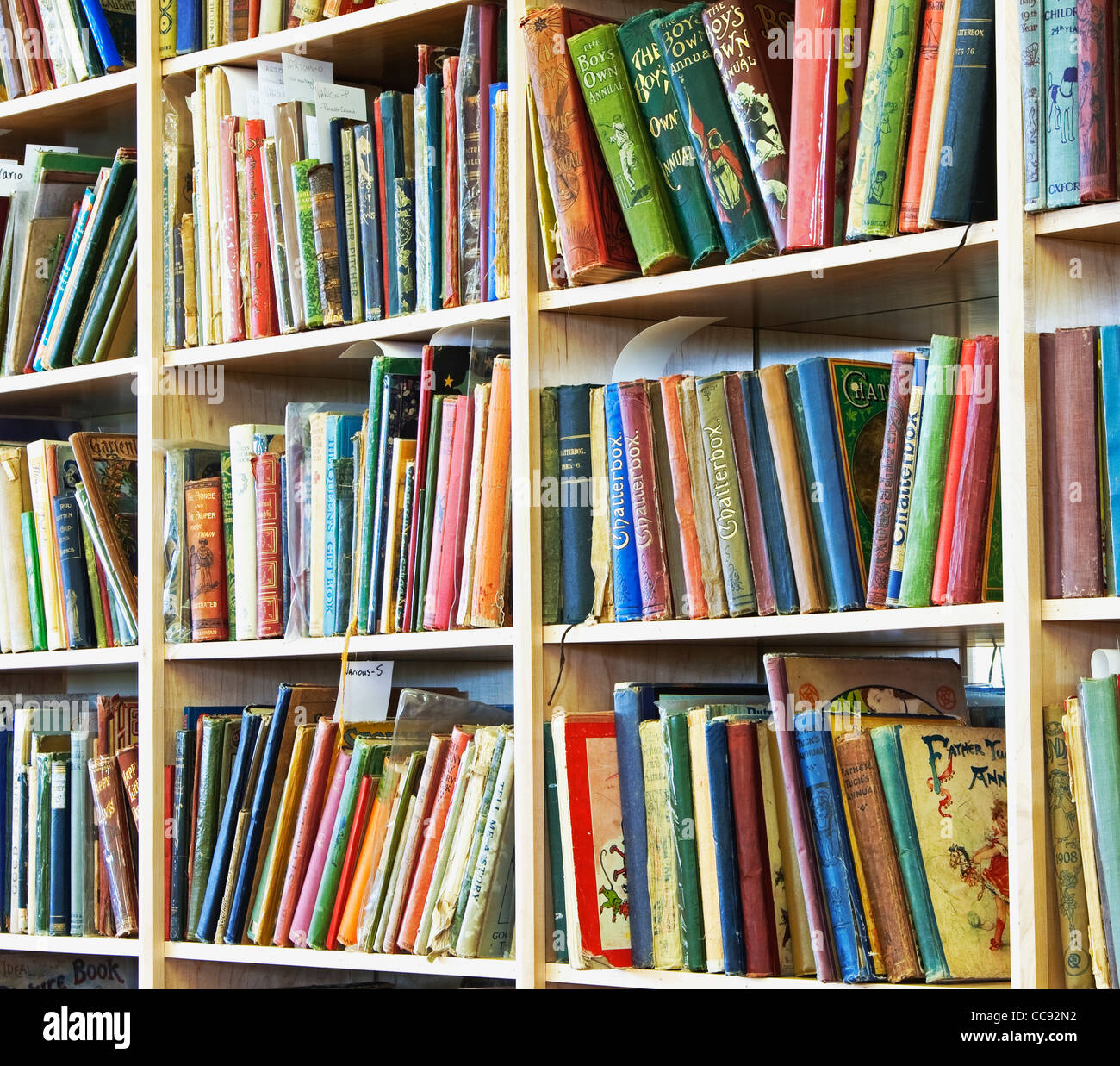 books on bookshelves Stock Photo Alamy