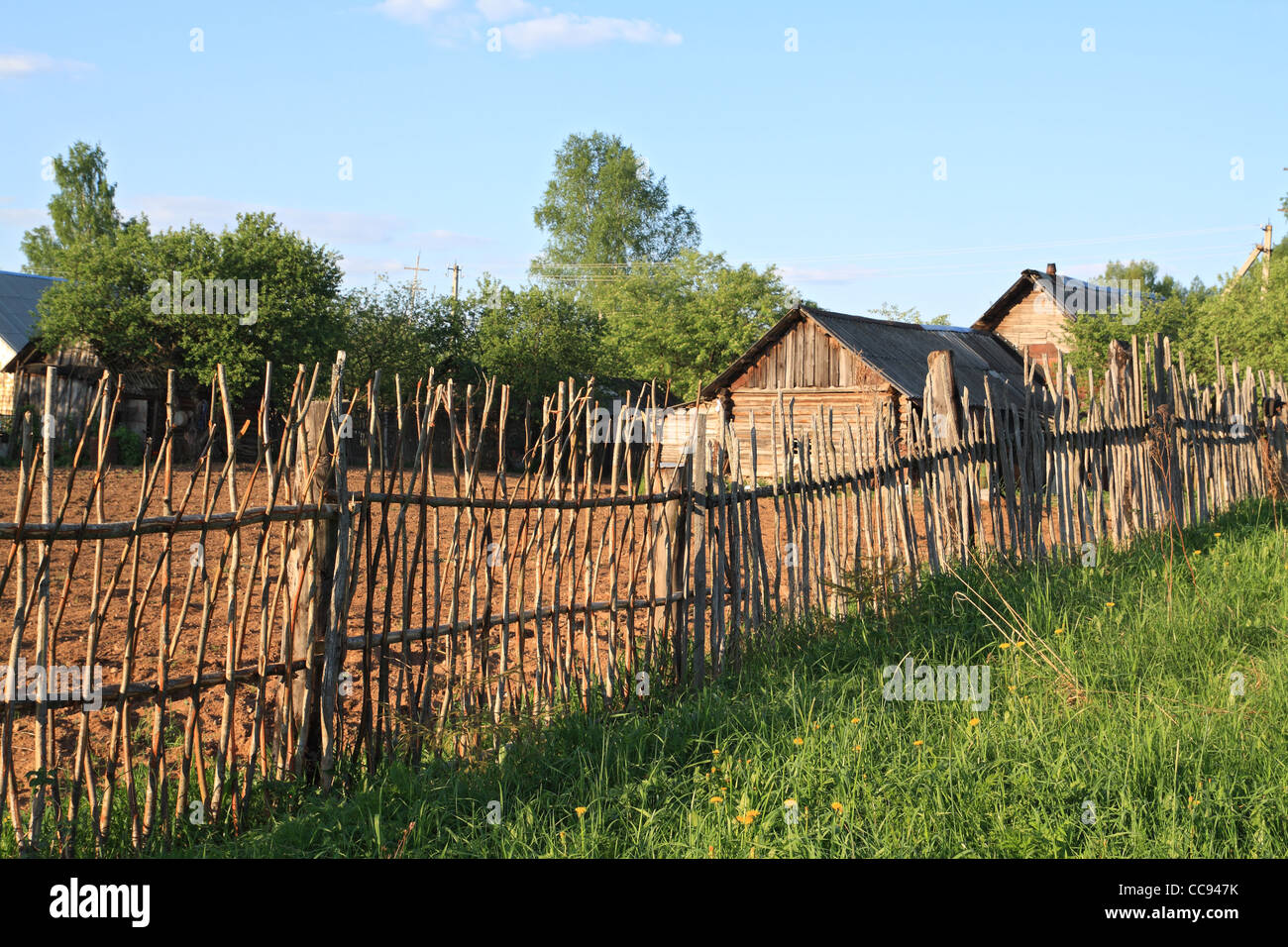 old wooden fence near farmhouse Stock Photo - Alamy