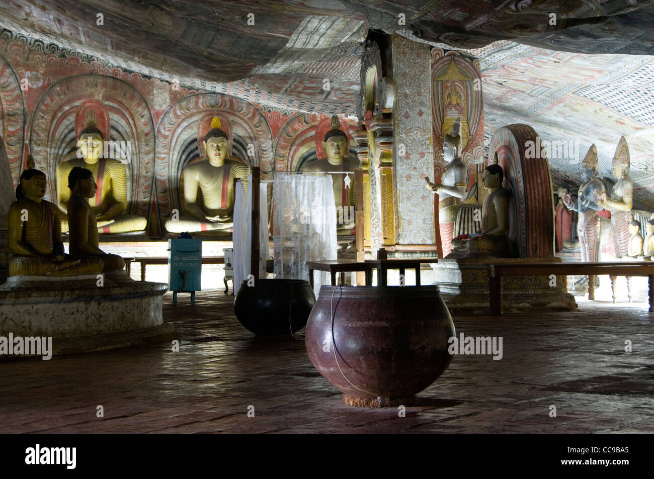 Sri lanka buddhist art hi-res stock photography and images
