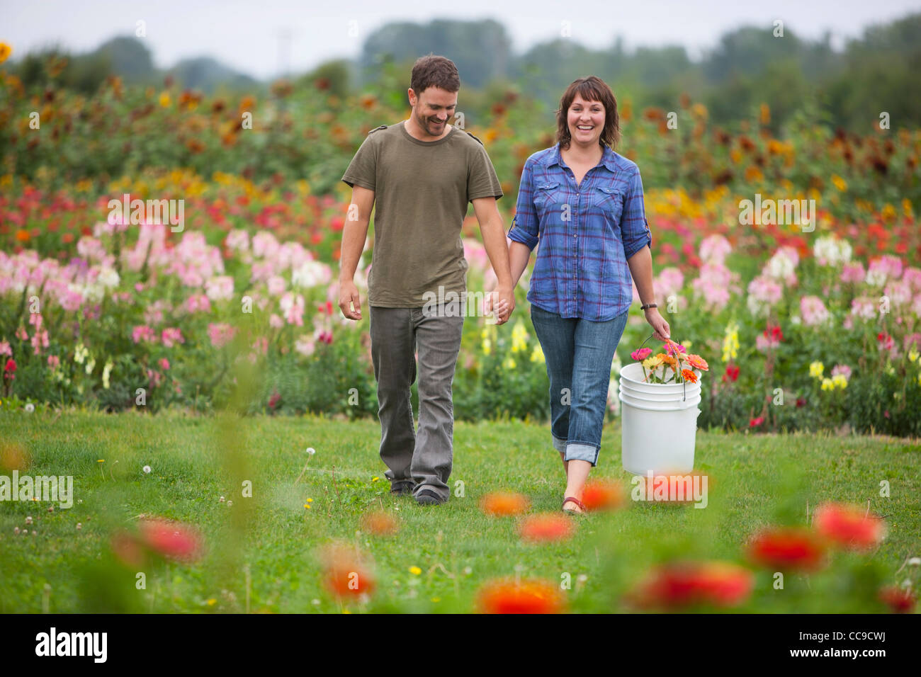 Agriculture oregon man male hires stock photography and images Alamy