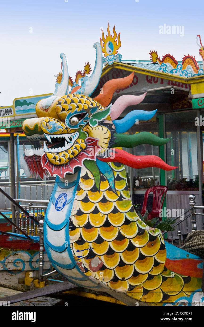 Dragon boat, Perfumes river, Hué, Vietnam Stock Photo - Alamy