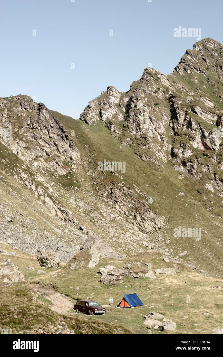 Camping atop th eFagaras mountains, at the top of the Transfagarasan road, Romania Stock Photo