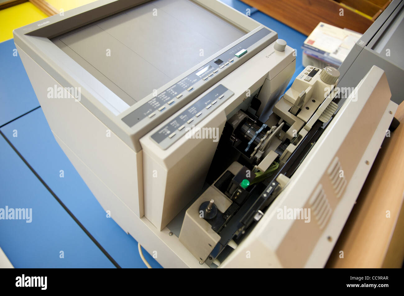 Microfiche machine in a library Stock Photo Alamy