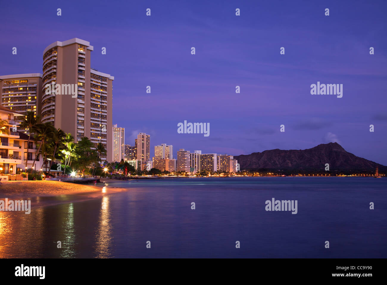 Twilight hawaii hi-res stock photography and images - Alamy