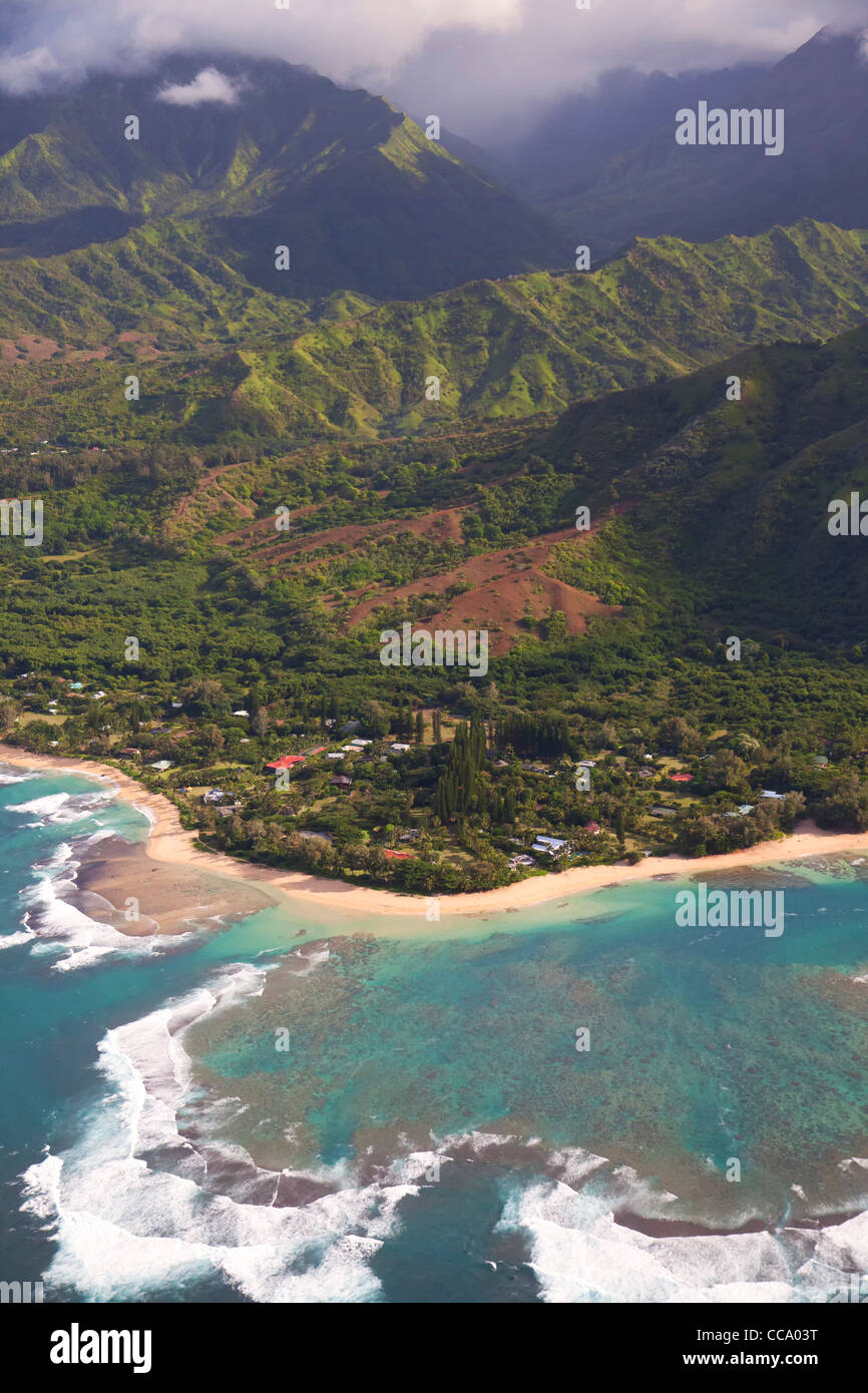 Hawaii aerial hi-res stock photography and images - Alamy