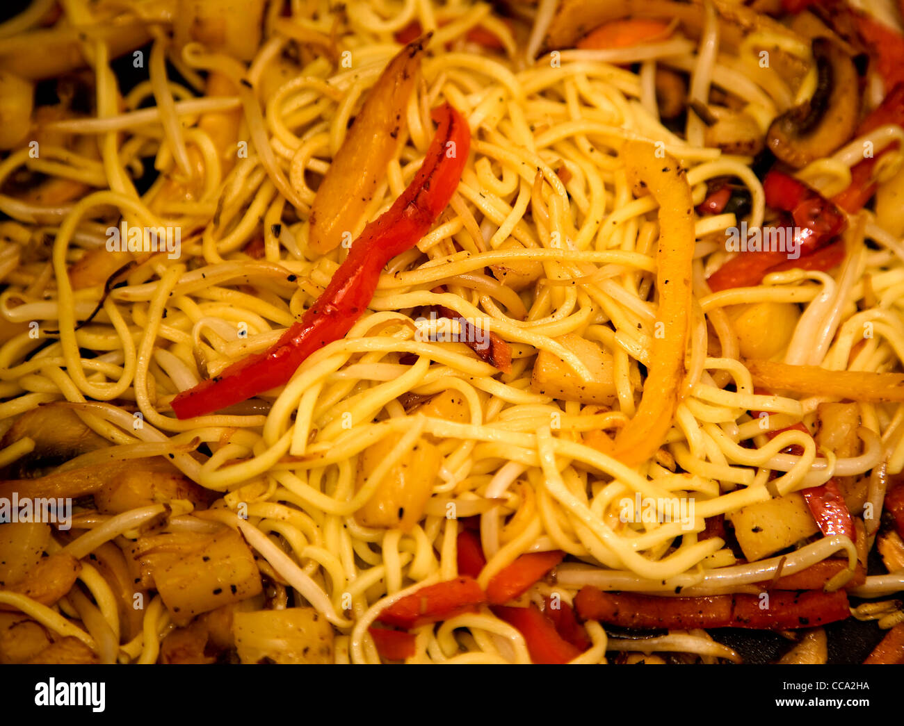 Chinese stir fry food Stock Photo - Alamy