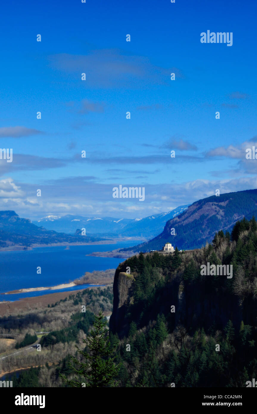 Vista House in the Columbia River Stock Photo Alamy