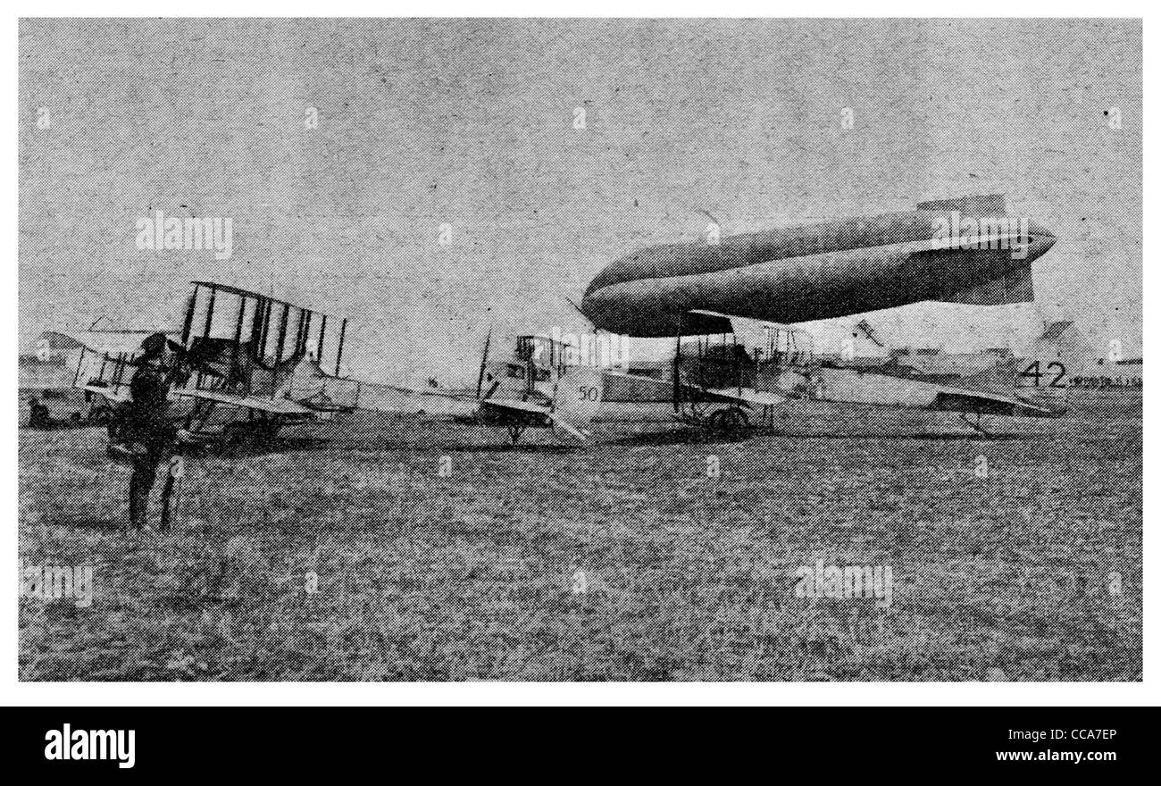 1914 British Royal Flying Corps photographic reconnaissance duty RFC strategic bombing airship balloon pilot air field airport Stock Photo
