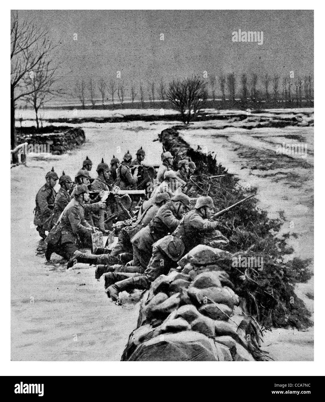 1915 Poland German attacking formation winter snow ice sandbag machine gun gunner crew rifle front line defence Stock Photo