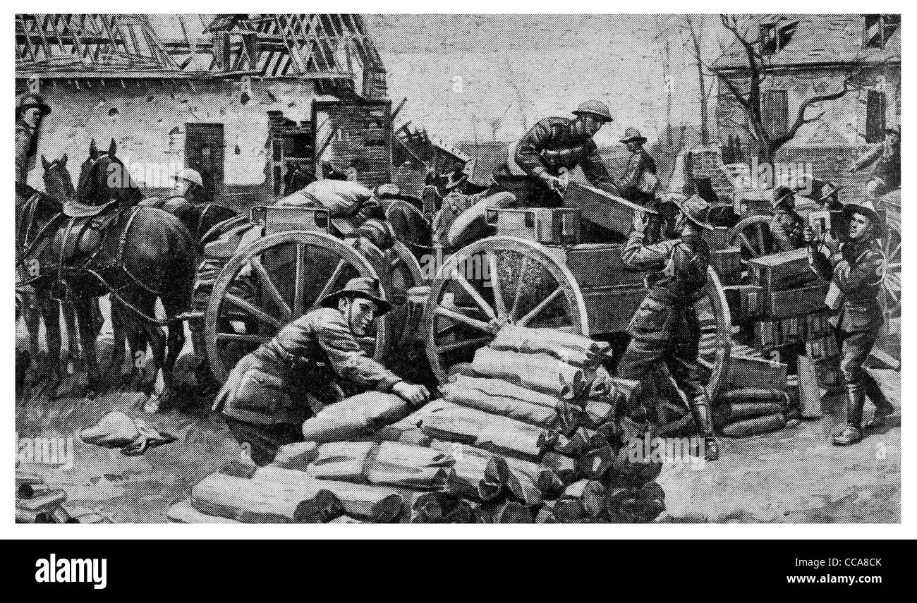 1918 Australian artillery gunners loading ammunition dump August 31st at Peronne gunner supplies supply heavy munition Stock Photo