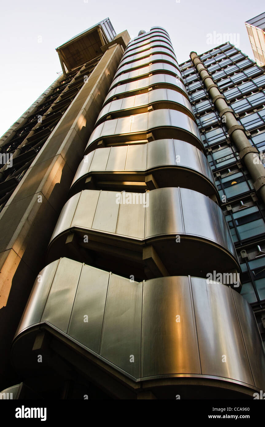 Lloyds bank office hi-res stock photography and images - Alamy