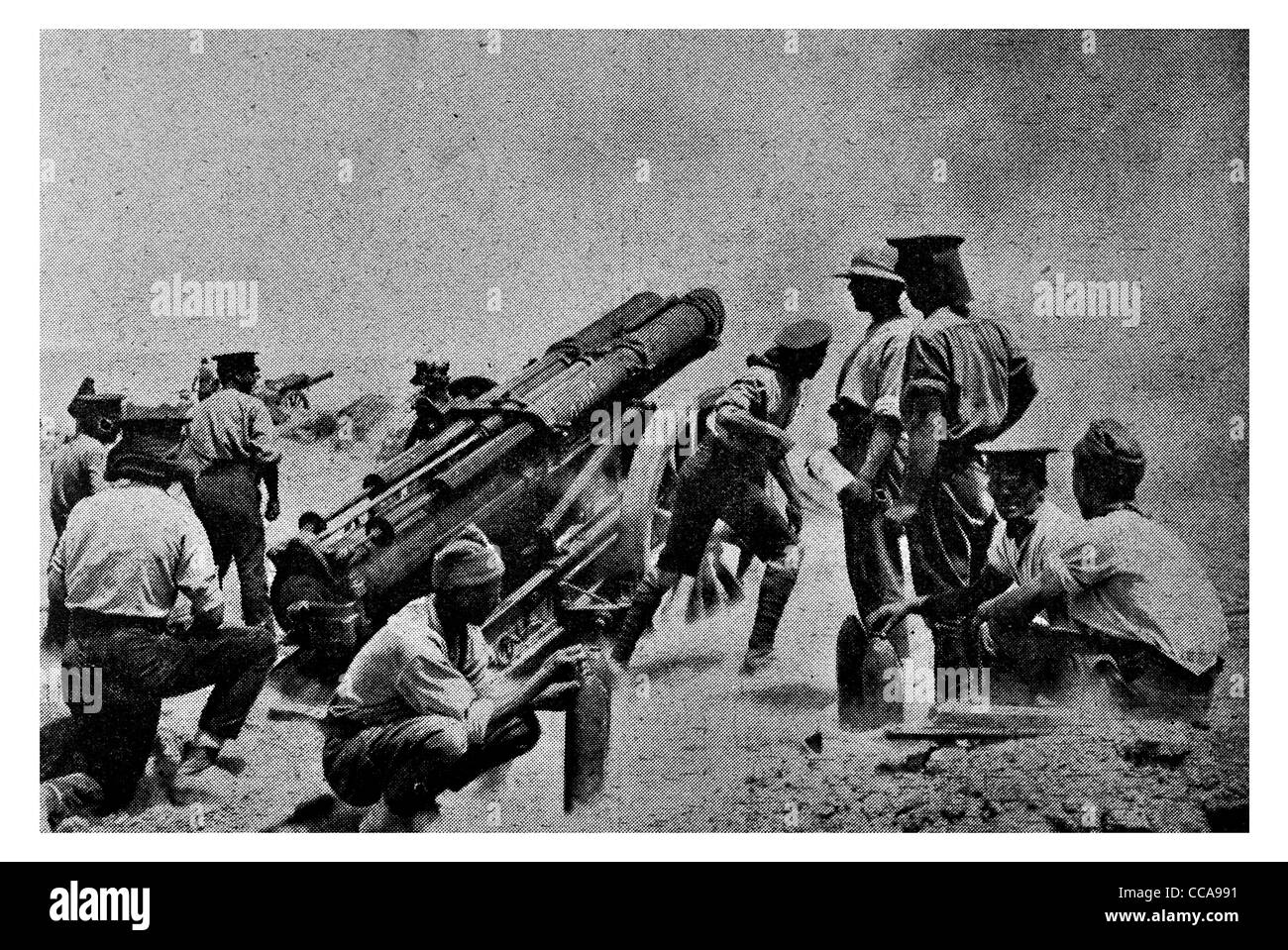 1915 Royal British Battery Annie Gun Gallipoli Artillery cannon shell shells gunner gunners firing front line bombardment Stock Photo