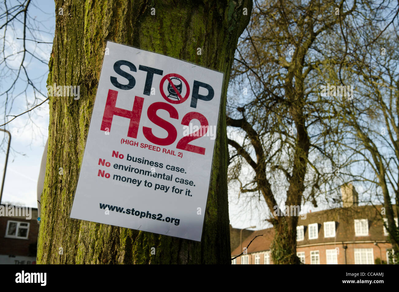 A stop HS2 poster stuck to a tree in Great Missenden Bucks UK Stock Photo