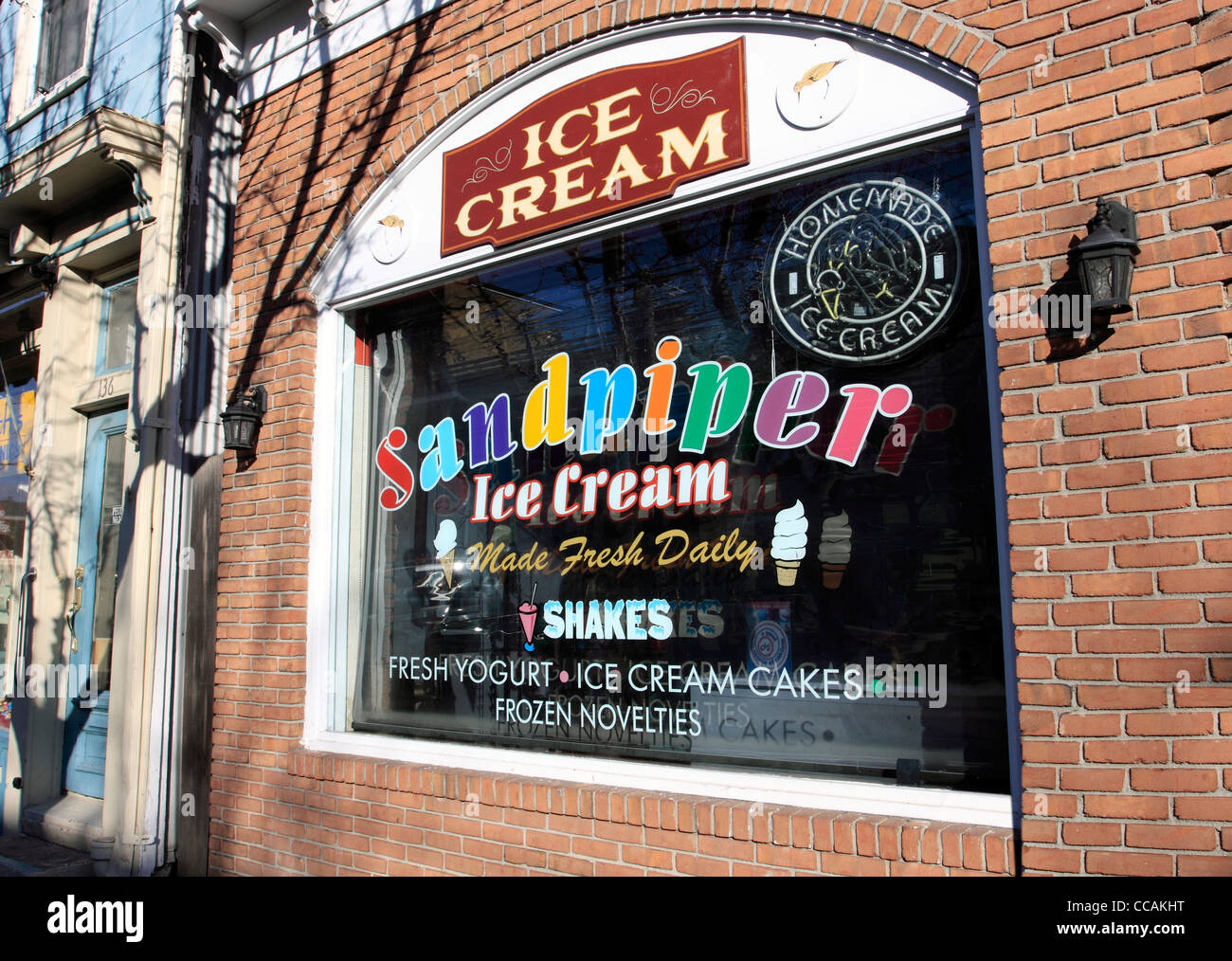 Ice cream parlor Greenport Long Island NY Stock Photo Alamy