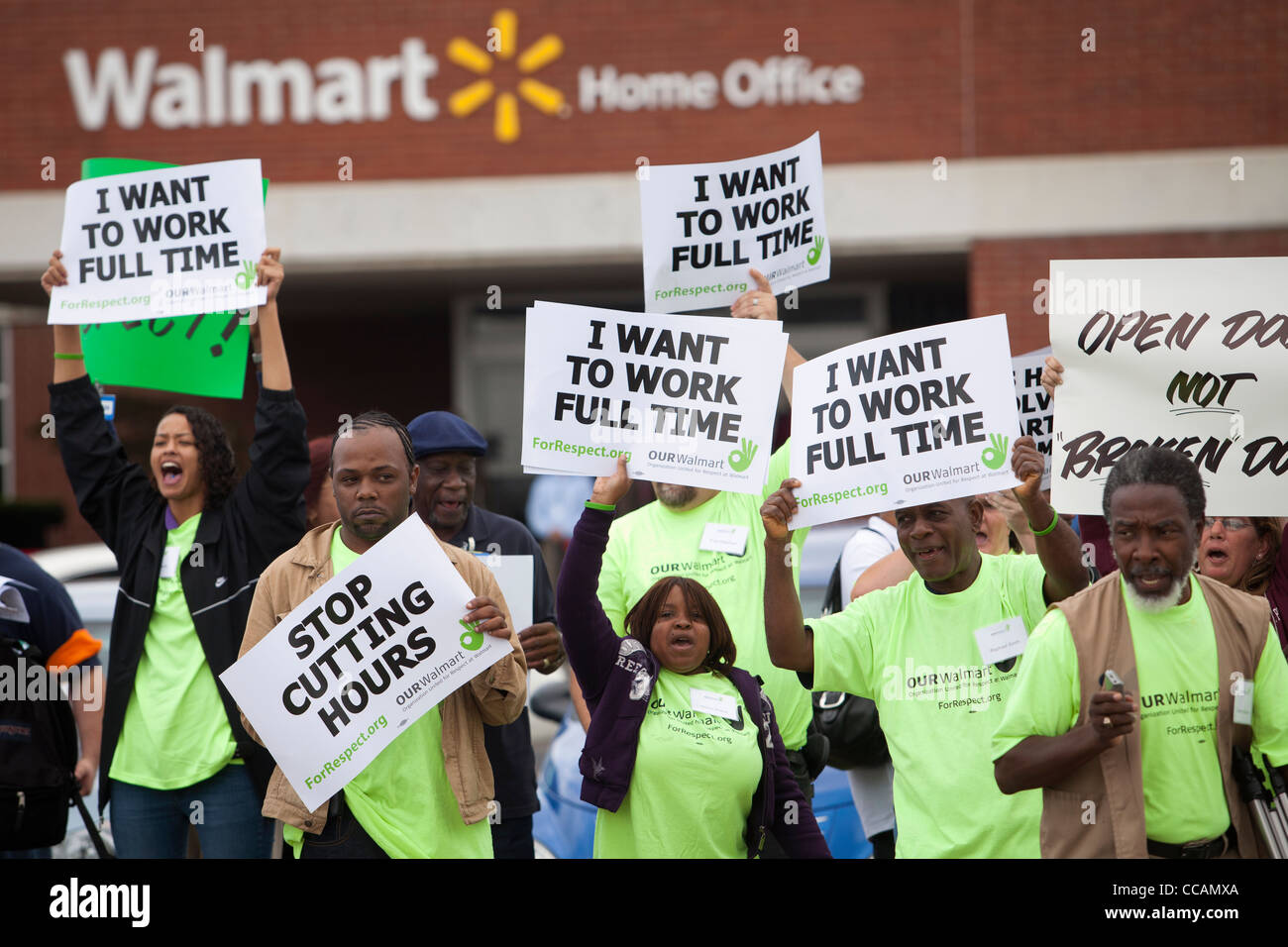 Walmart employees demonstrate in front of the Walmart Home Office in Bentonville, Ark. Stock Photo