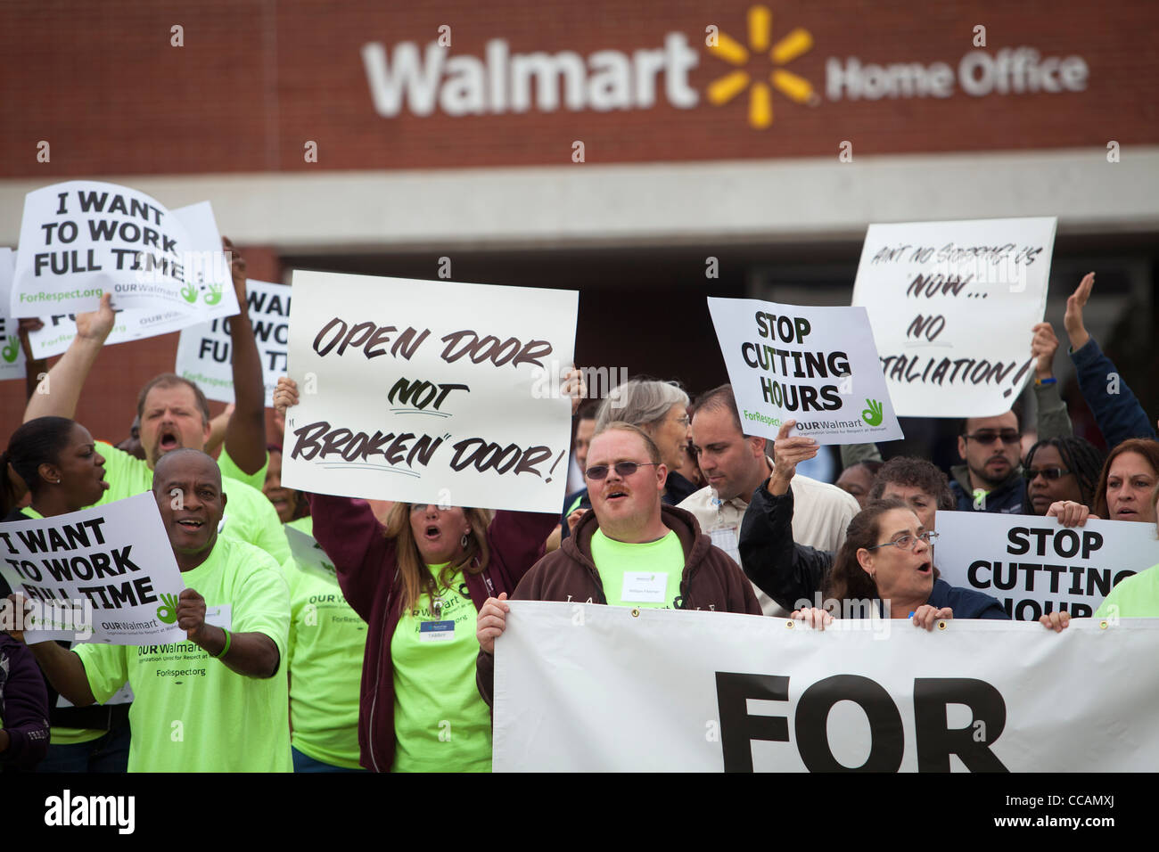 Walmart employee hires stock photography and images Alamy