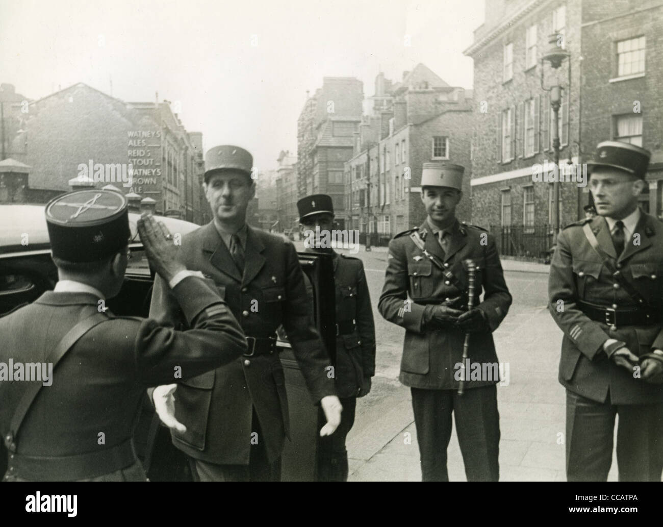 GENERAL CHARLES DE GAULLE with Free French officers in London in 1941 Stock Photo