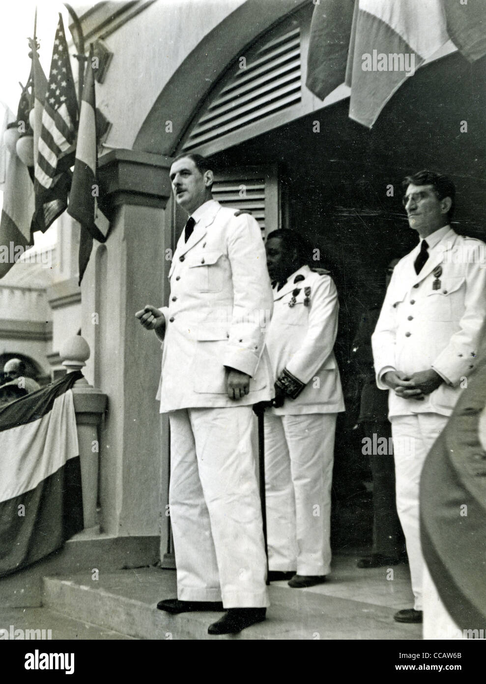 GENERAL CHARLES DE GAULLE in Chad, 26 August 1941, with Governor Felix Eboue to his right Stock Photo