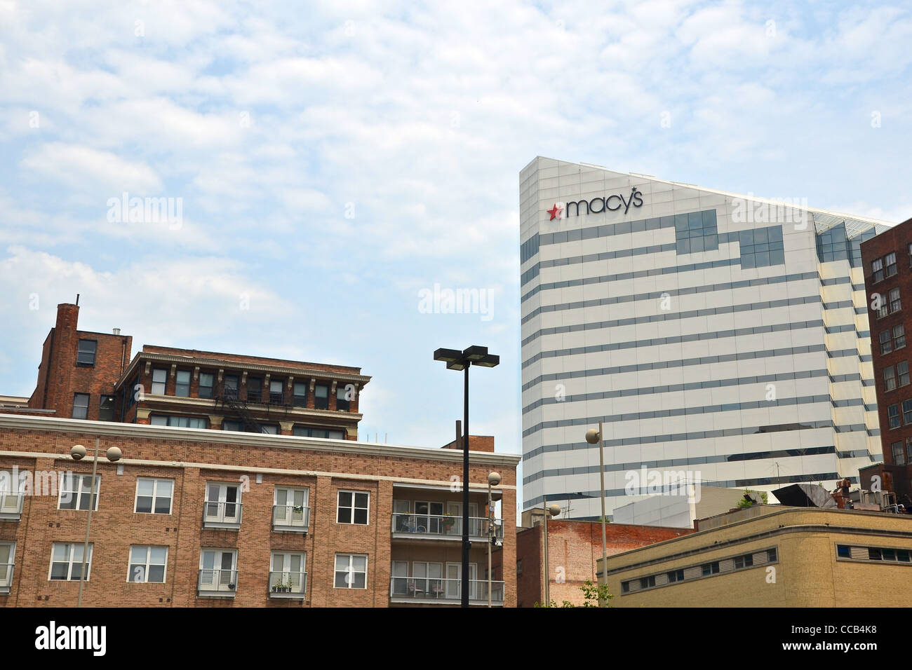 Corporate headquarter office building of Macy's, the large American  department store. The office block is located in downtown Cincinnati, Ohio,  USA Stock Photo - Alamy