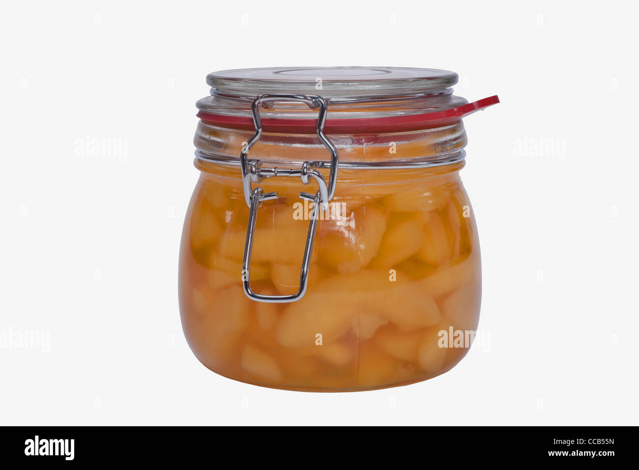 Ein Glas mit eingeweckten Birnenstückchen | a jar with home canned pieces of pears Stock Photo