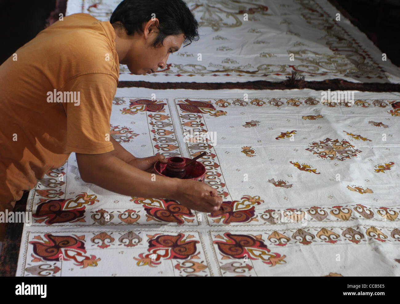 painting batik fabric production Yogyakarta Indonesia Stock Photo - Alamy