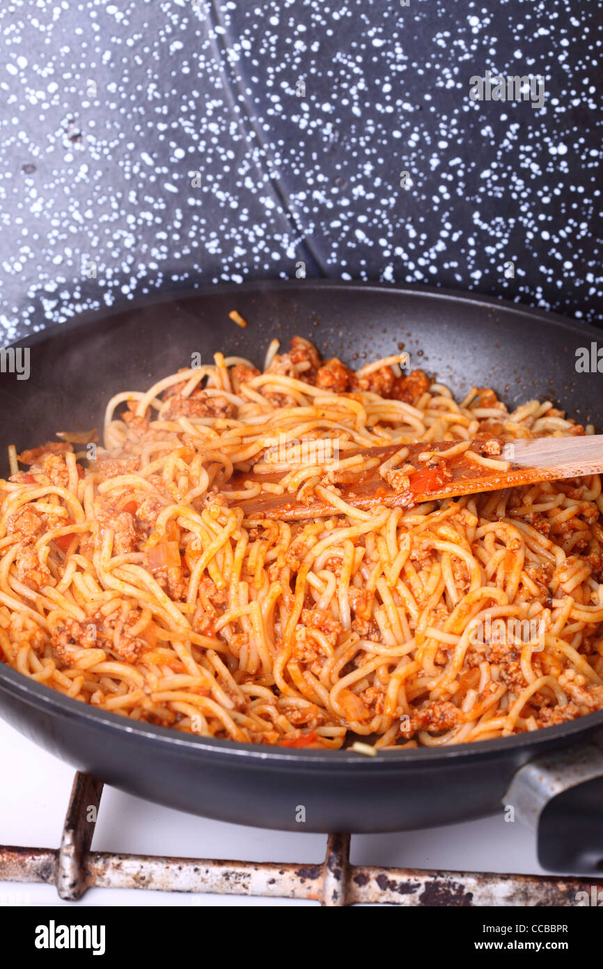 Boiling Spaghetti, frying pan, Pasta in a skillet Stock Photo Alamy
