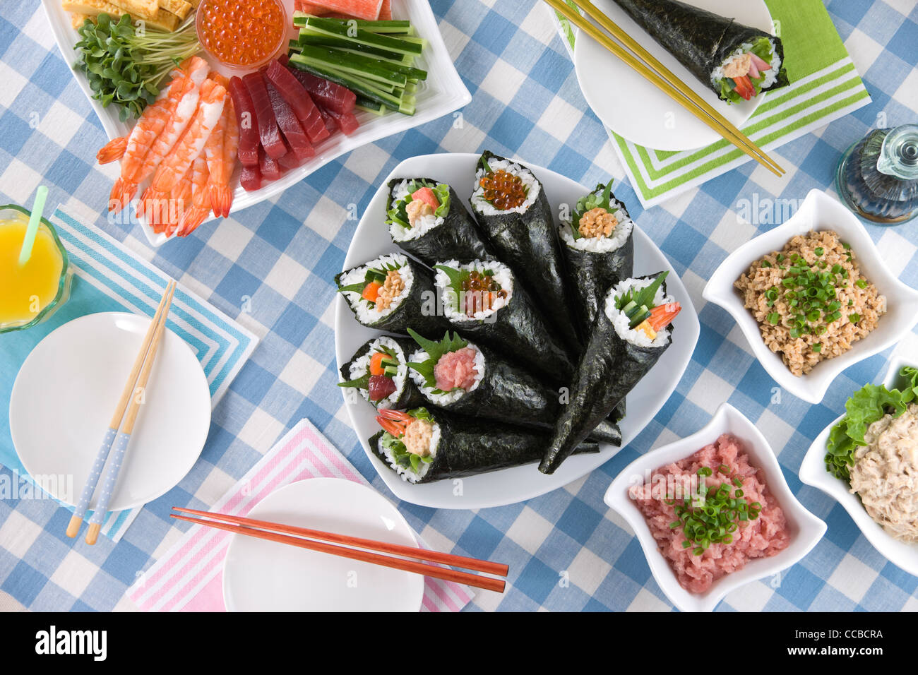 Temakizushi High Resolution Stock Photography And Images Alamy Temakizushi High Resolution Stock Photography And Images Alamy