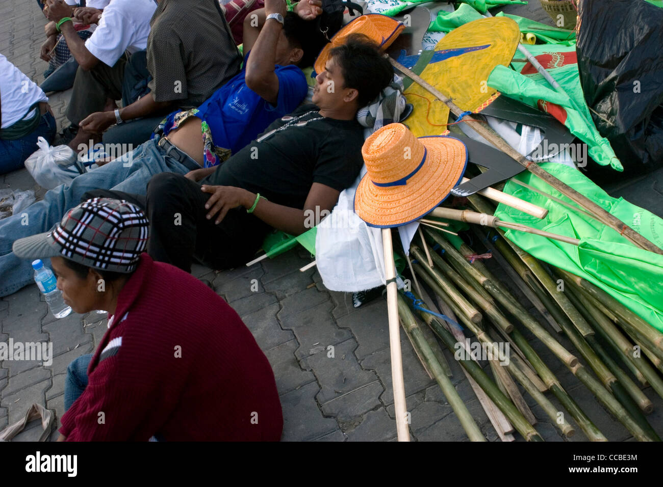 Activists fill the streets to protest a proposed bi-lateral US Thai Free Trade Agreement in Chiang Mai, Thailand. Stock Photo