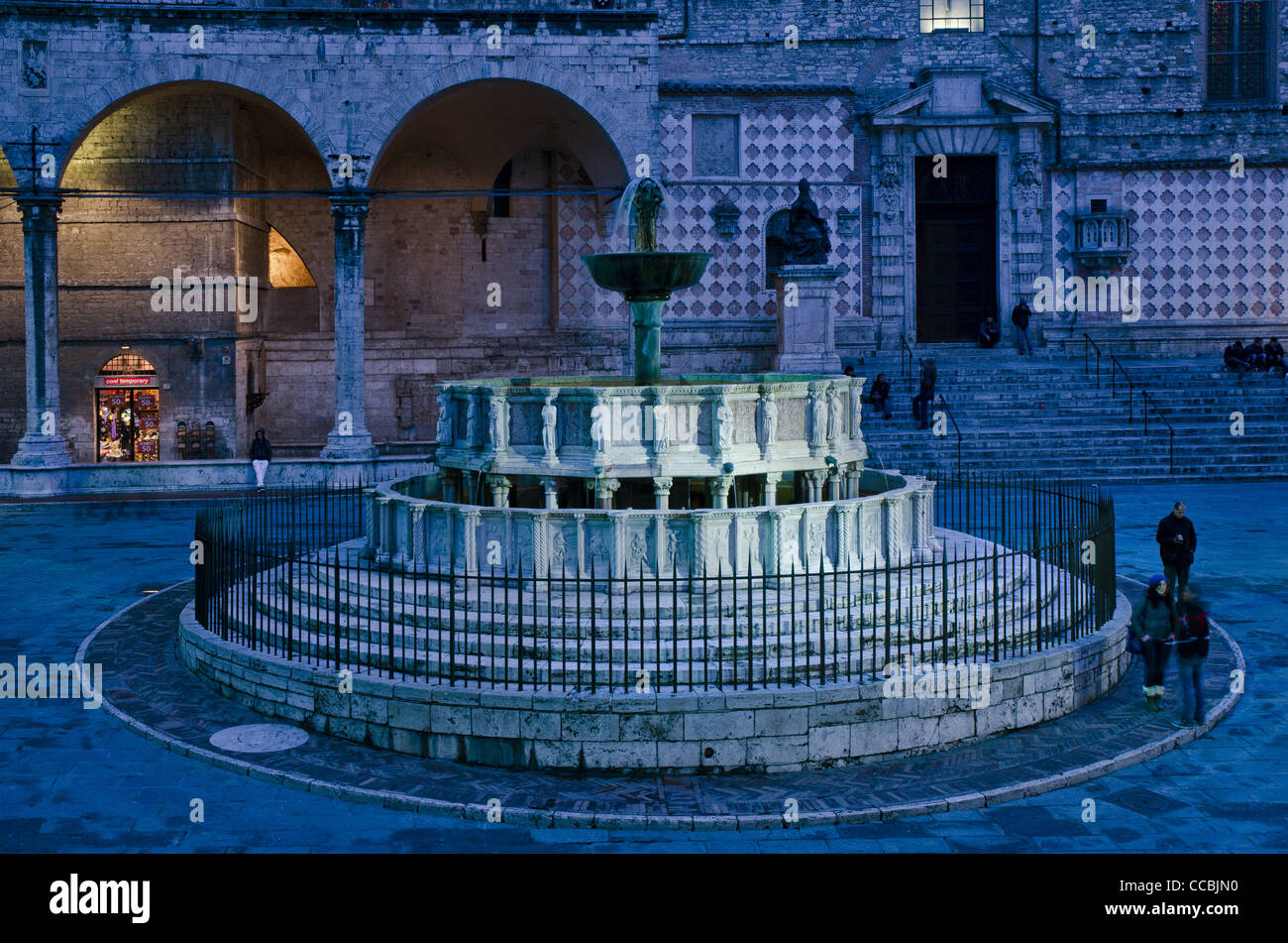 Fontana Maggiore (Fountain Major), Perugia, central Italy Stock Photo ...